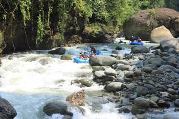 Rafting por el Río Naranjo - Sección Chorro